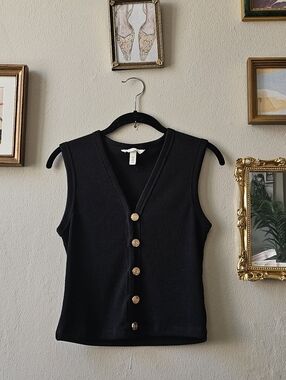 Ribbed Button Front Vest